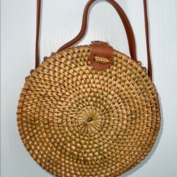Handwoven Rattan Round Bag - Picture 9 of 9
